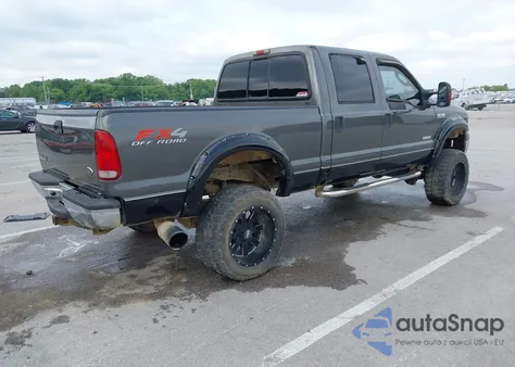 2005 Ford F250 Super Duty from USA, damaged, VIN 1FTSW21P05EC49164